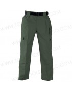 Pantalón táctico ligero.